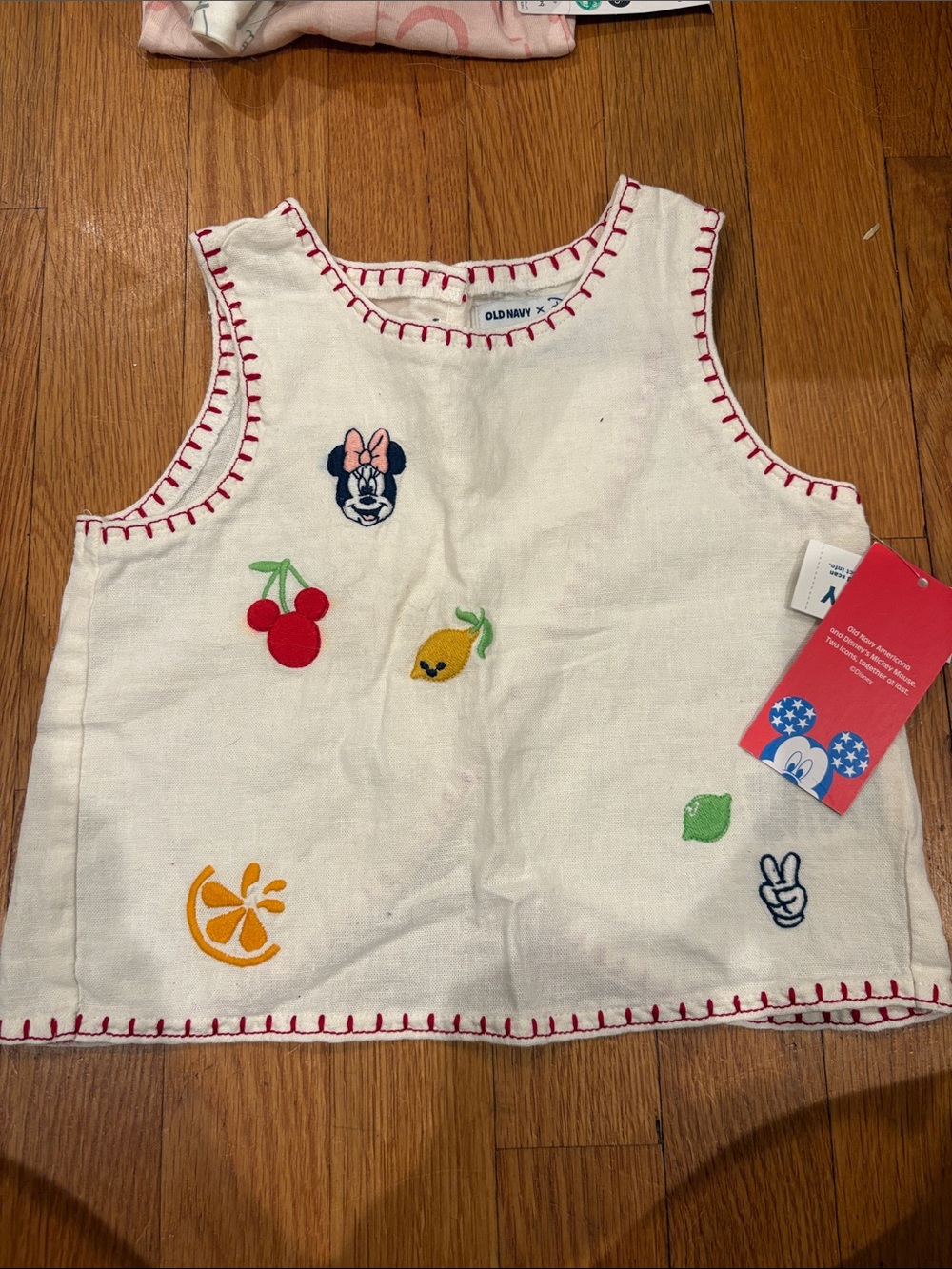 Old Navy x Disney Sleeveless Linen-Blend Top with Minnie & Fruit Embroidery